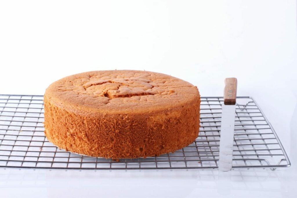 cool the cake